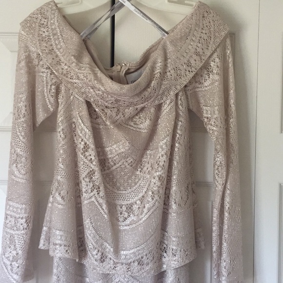 David’s Bridal Lace Champagne Metallic Gown - Picture 3 of 8